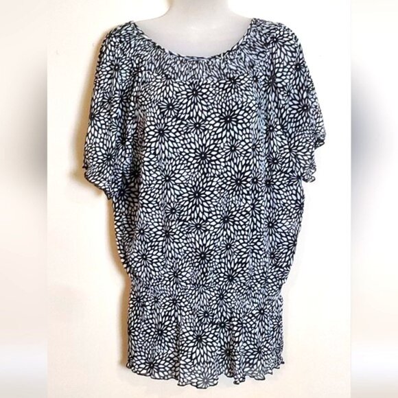 croft & barrow Tops - Croft & Barrow On or Off Shoulder Top L